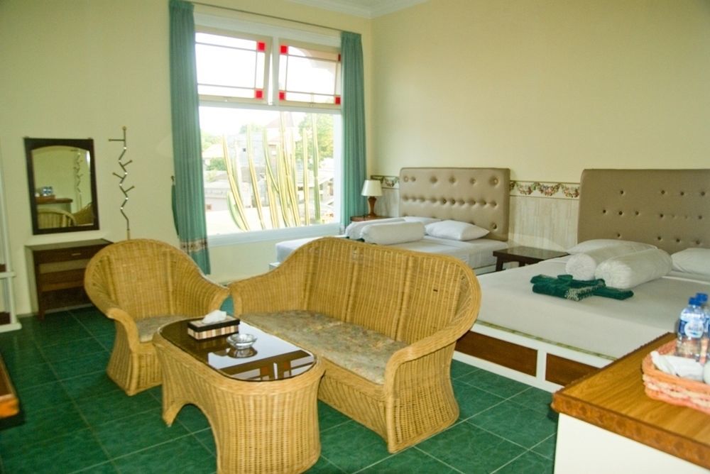 Family Hotel Gradia 2 Batu  Zewnętrze zdjęcie