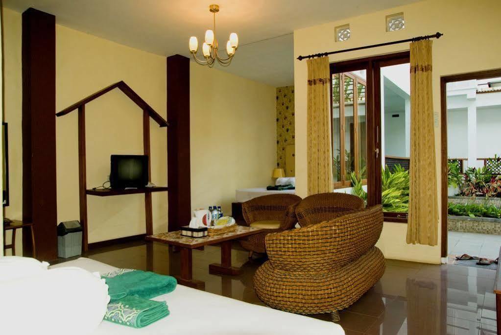 Family Hotel Gradia 2 Batu  Zewnętrze zdjęcie